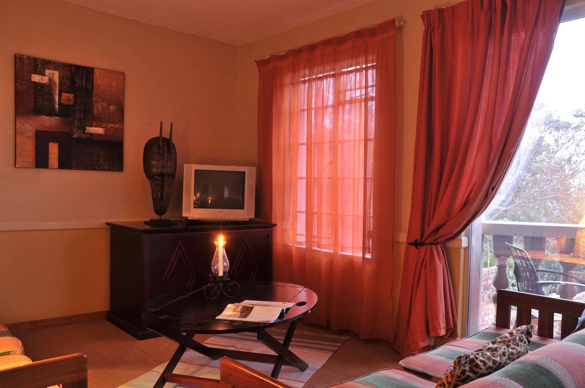 Sunset Manor Bed & Breakfast Mbombela Екстериор снимка