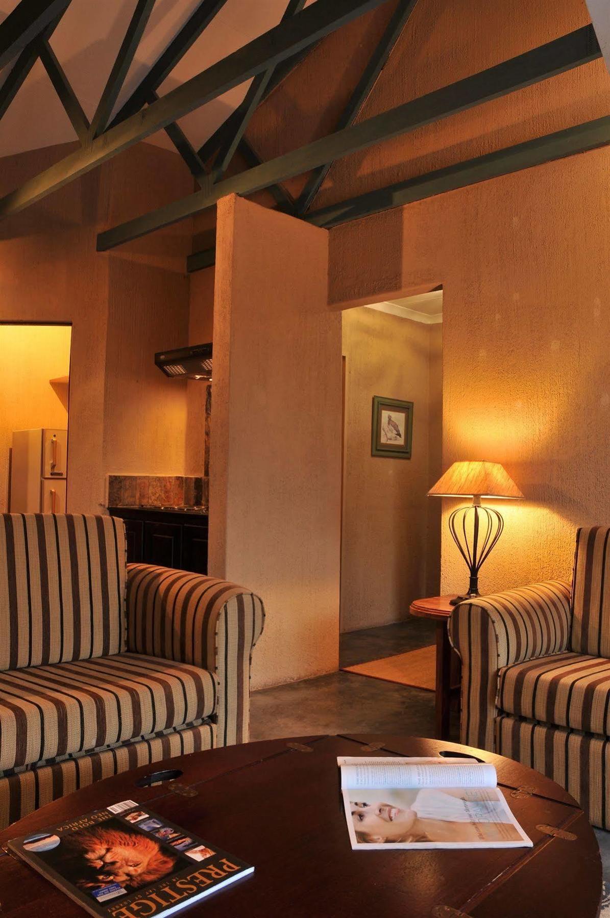 Sunset Manor Bed & Breakfast Mbombela Екстериор снимка