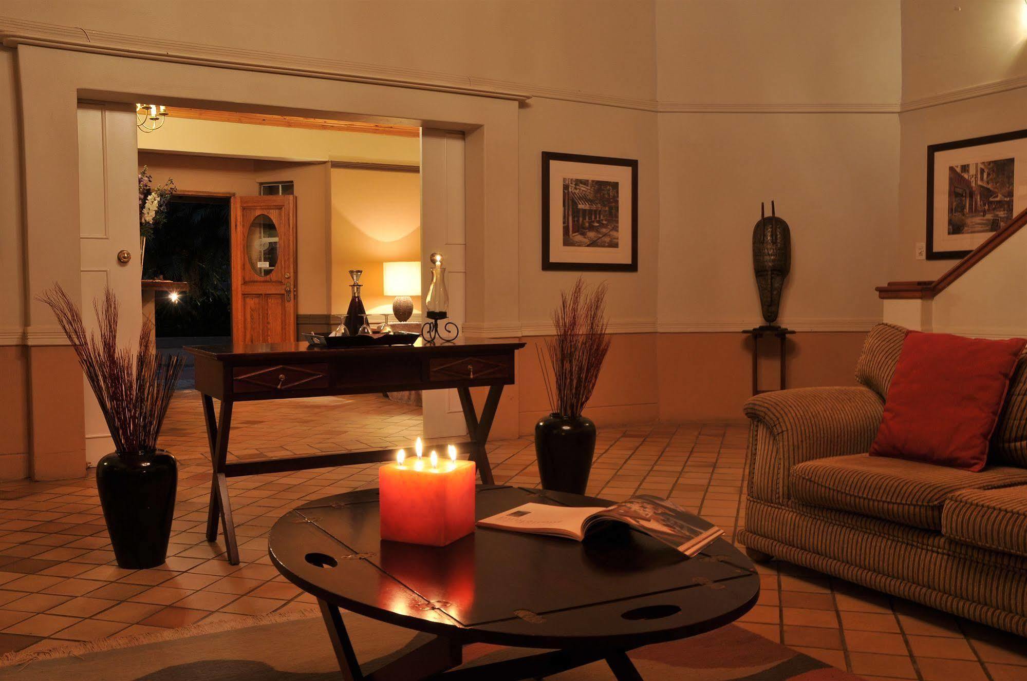 Sunset Manor Bed & Breakfast Mbombela Екстериор снимка