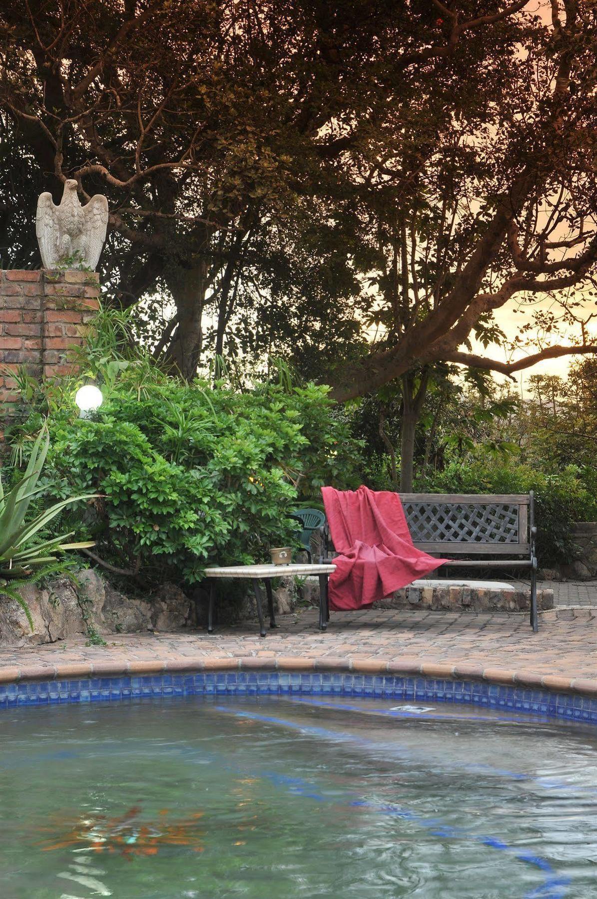Sunset Manor Bed & Breakfast Mbombela Екстериор снимка